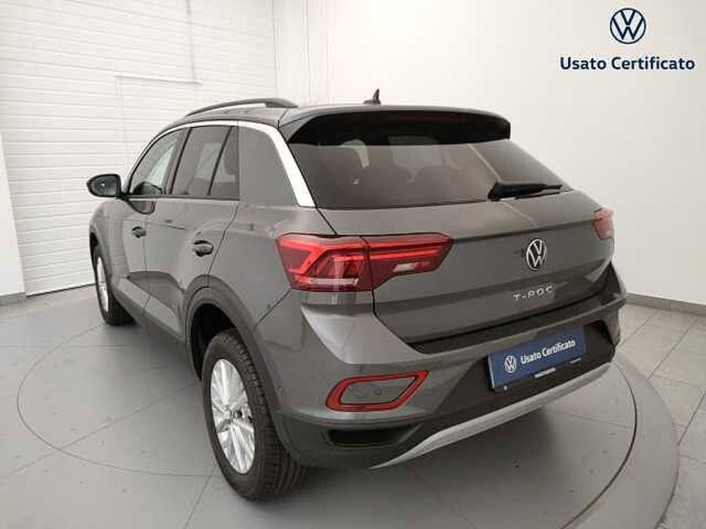 Volkswagen T-Roc nuova a Varese (8)