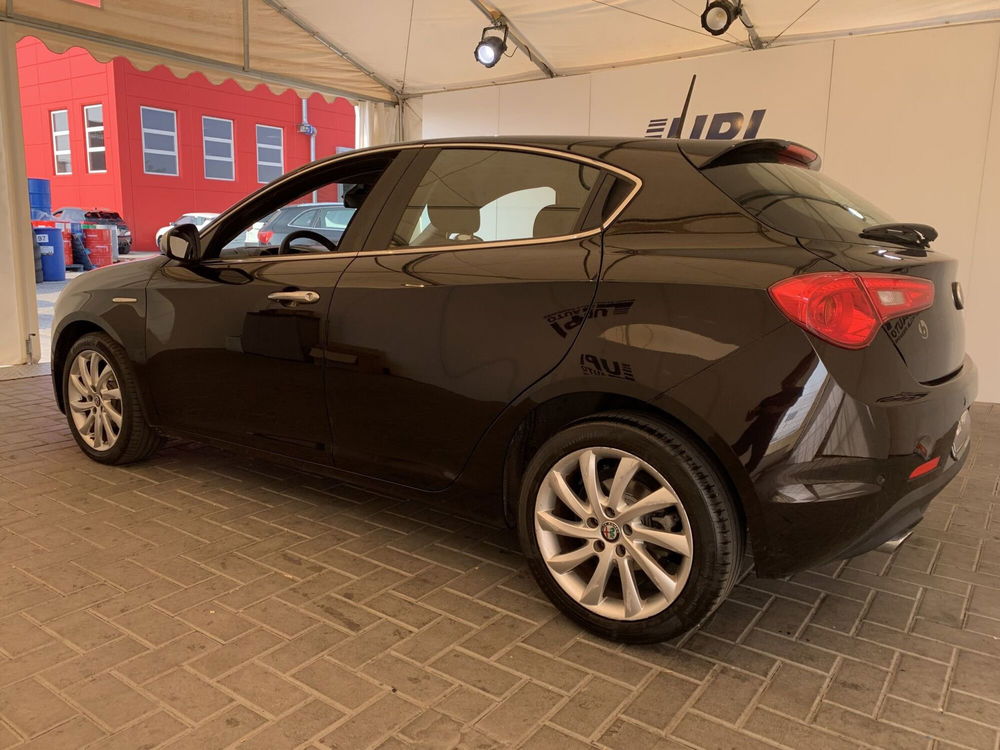 Alfa Romeo Giulietta usata a Firenze (2)