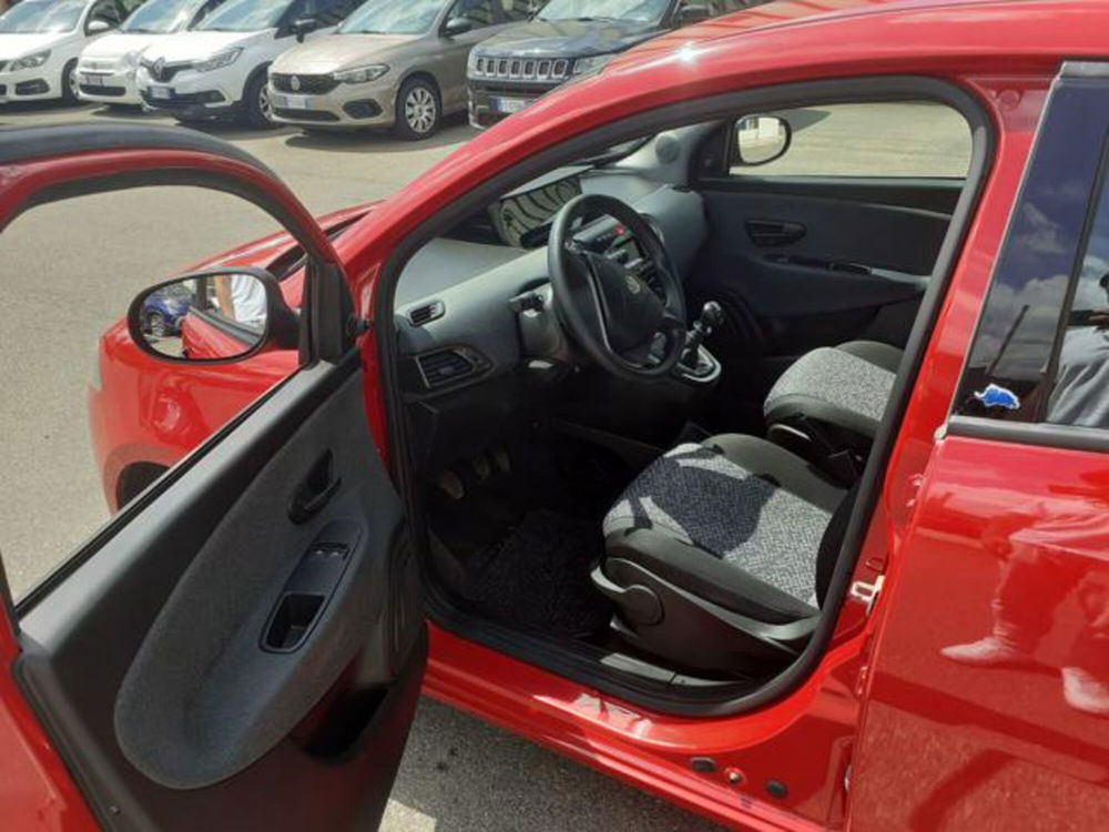 Lancia Ypsilon usata a Firenze (11)