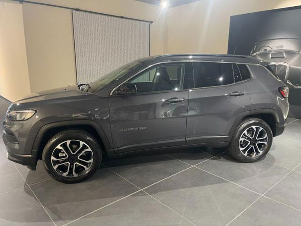 Jeep Compass nuova a Aosta (4)