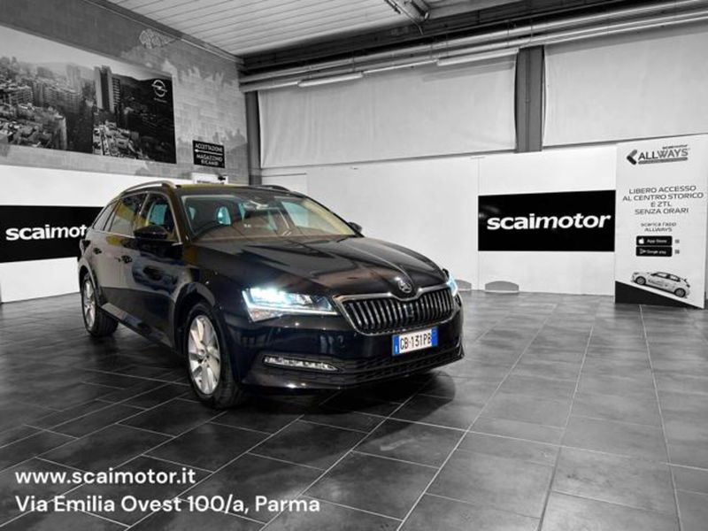 Skoda Superb Station Wagon 2.0 TDI EVO 150 CV SCR DSG Wagon Executive del 2020 usata a Parma