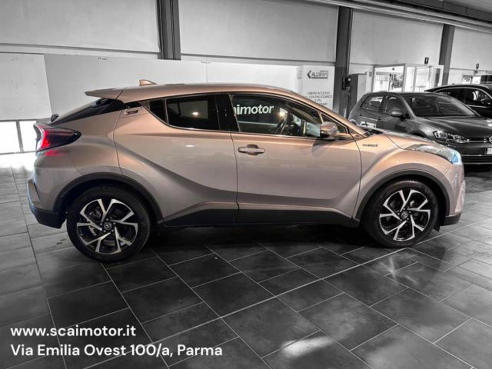 Toyota Toyota C-HR usata a Parma (7)