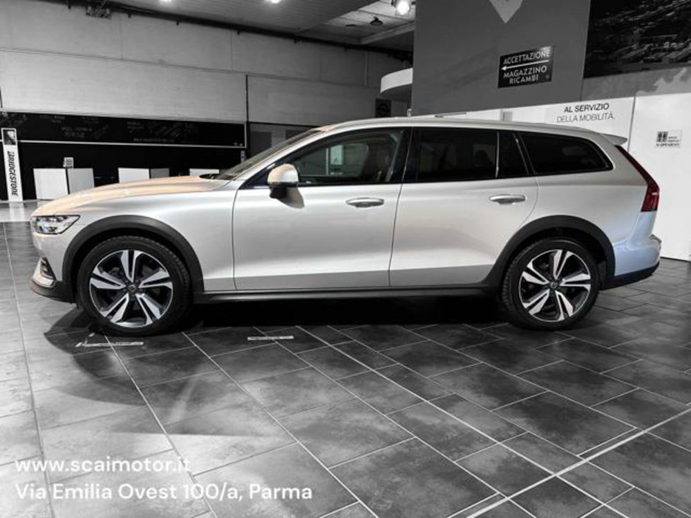 Volvo V60 Cross Country usata a Parma (4)