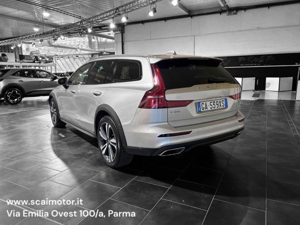 Volvo V60 Cross Country usata a Parma (5)