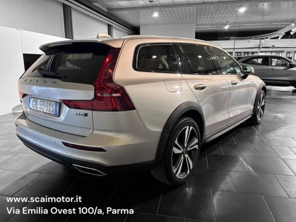 Volvo V60 Cross Country usata a Parma (7)