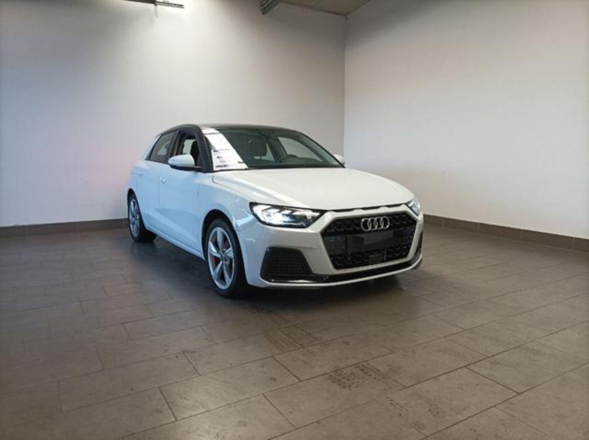 Audi A1 Sportback 25 TFSI Admired Advanced  del 2022 usata a Magenta