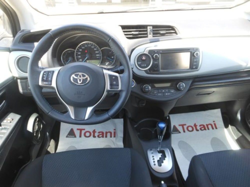 Toyota Yaris usata a L'Aquila (18)