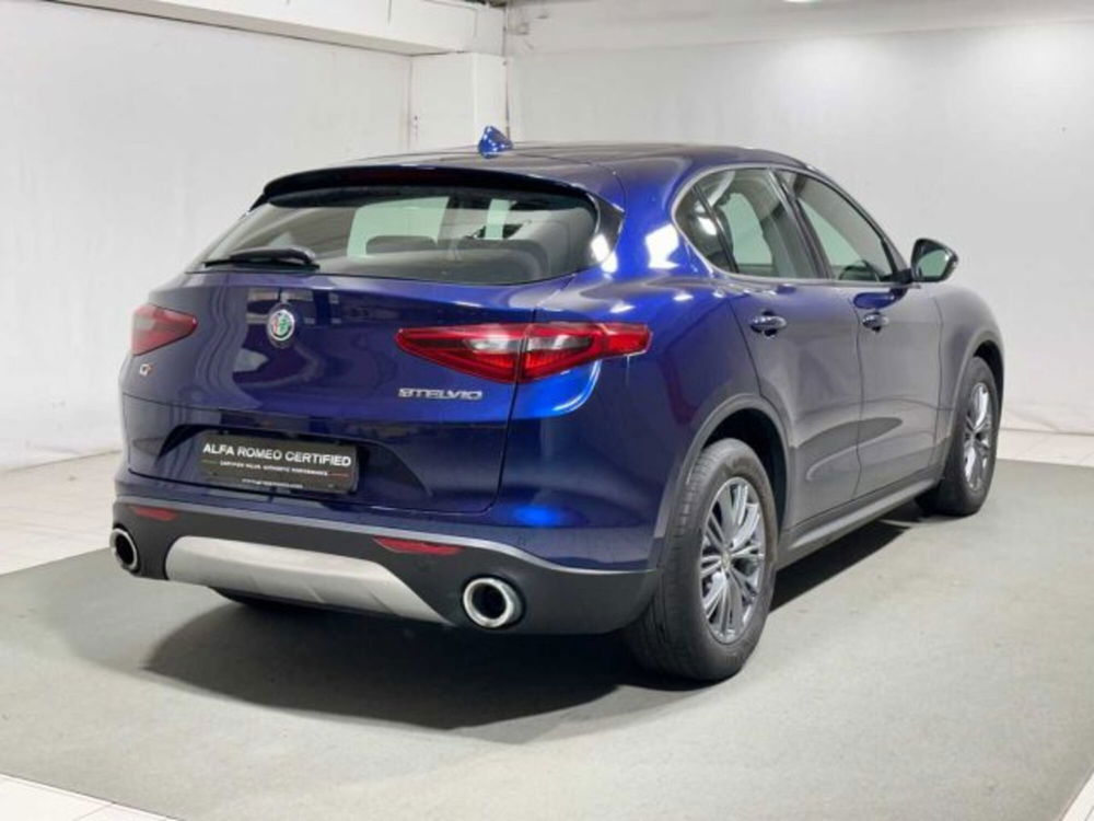 Alfa Romeo Stelvio usata a Sondrio (5)