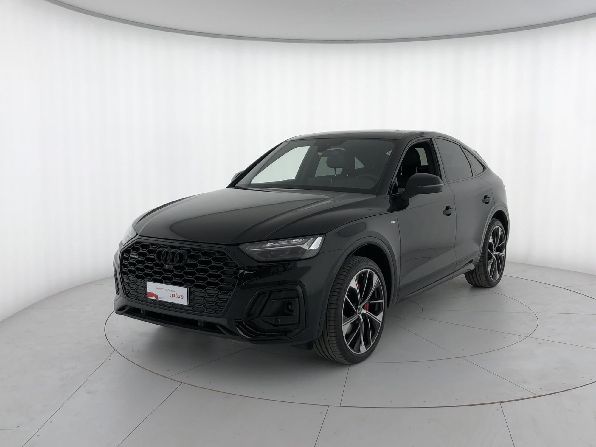 Audi Q5 Sportback 40 2.0 tdi mhev 12V Identity Black quattro s-tronic del 2023 usata a Massa