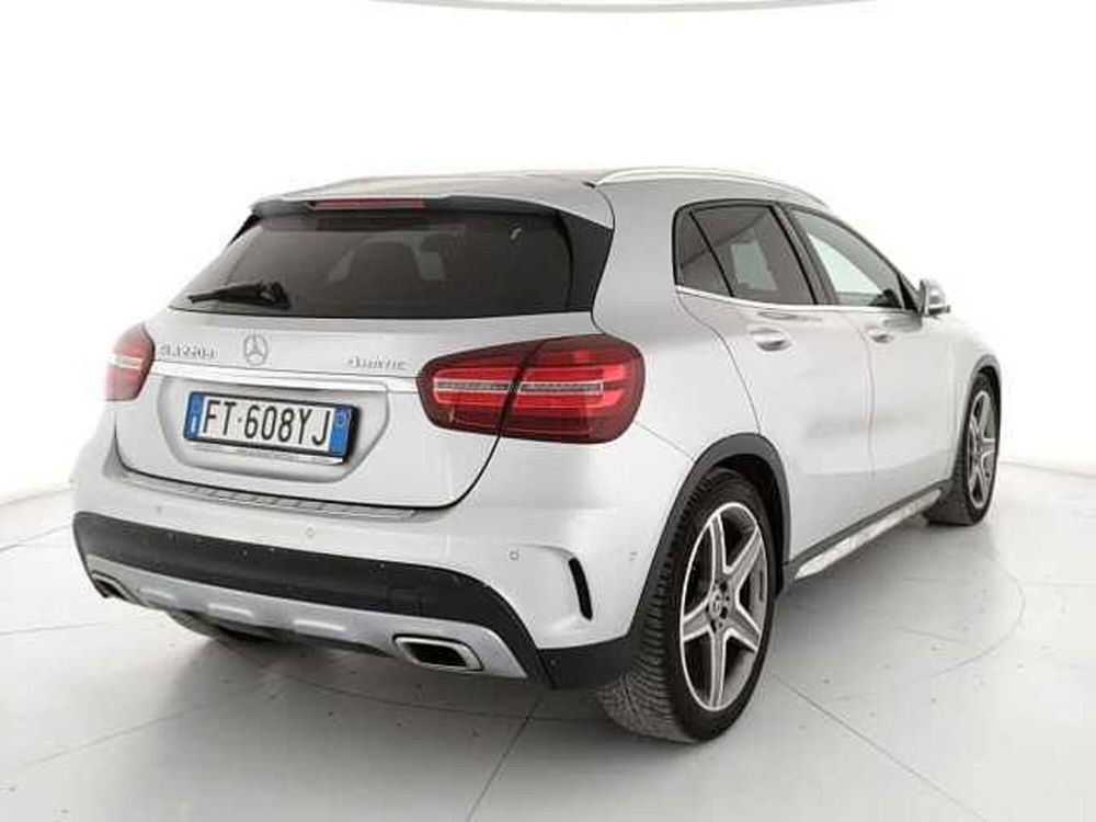 Mercedes-Benz GLA SUV usata a Roma (2)