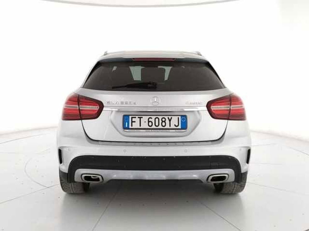 Mercedes-Benz GLA SUV usata a Roma (4)