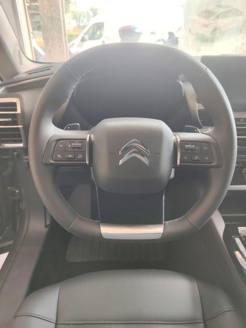 Citroen C5 X nuova a Savona (12)