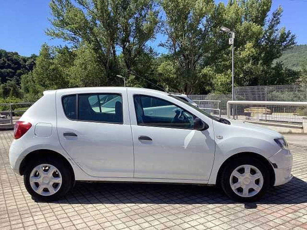 Dacia Sandero usata a Roma (5)