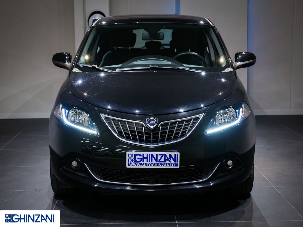 Lancia Ypsilon nuova a Bergamo (3)