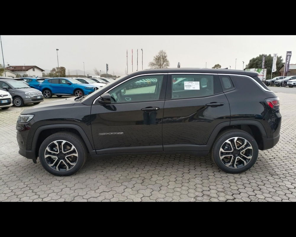 Jeep Compass nuova a Lucca (6)