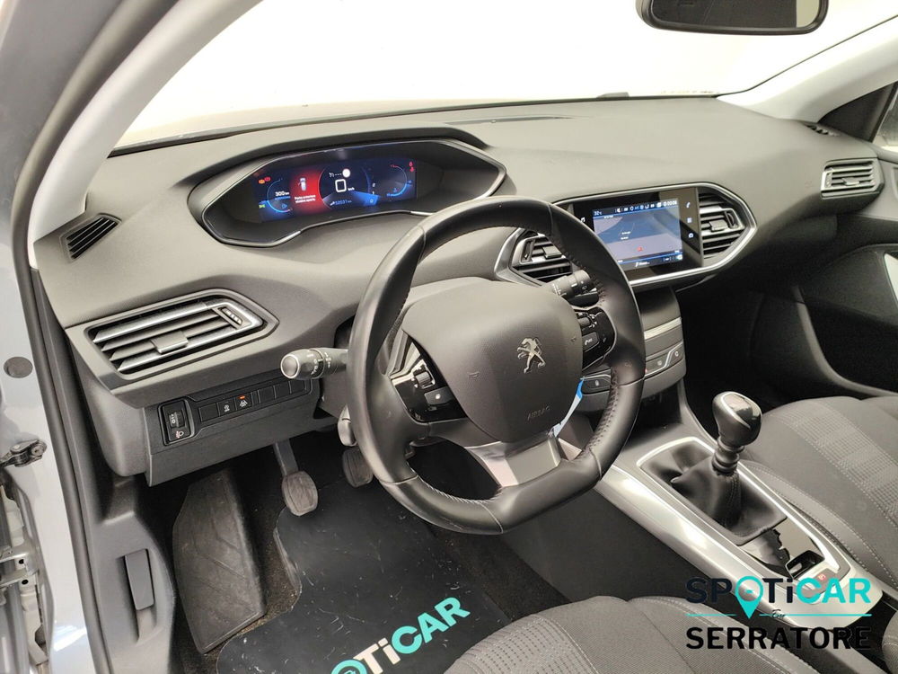 Peugeot 308 usata a Como (7)