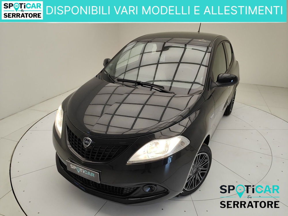 Lancia Ypsilon nuova a Como (15)