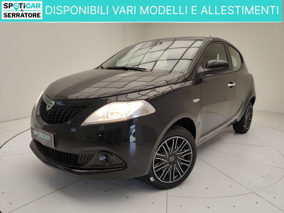 Lancia Ypsilon 1.0 FireFly 5 porte S&amp;S Hybrid Ecochic Silver  nuova a Erba