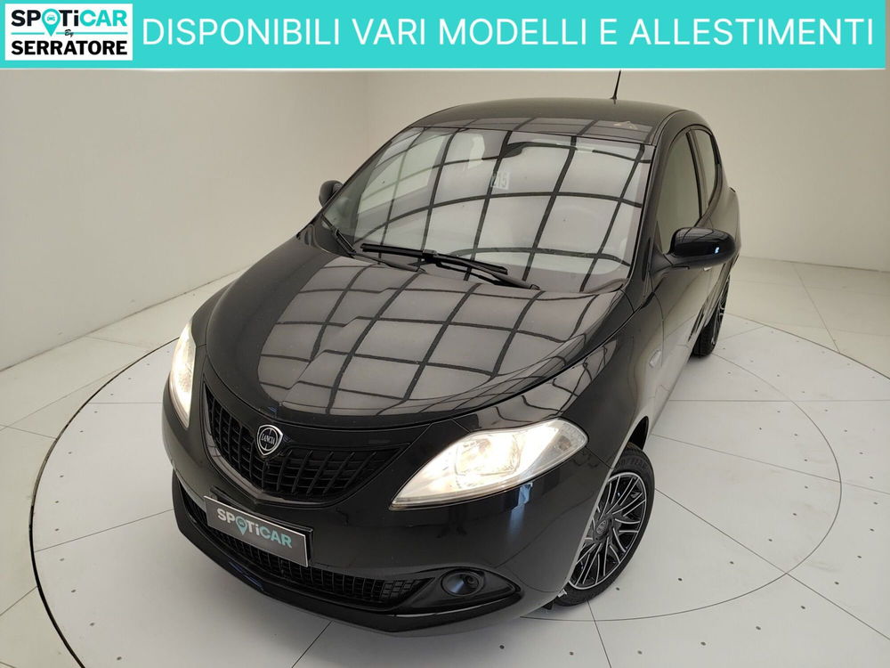 Lancia Ypsilon nuova a Como (15)