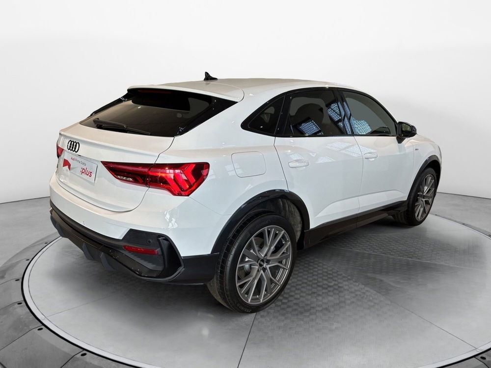 Audi Q3 Sportback nuova a Pistoia (2)