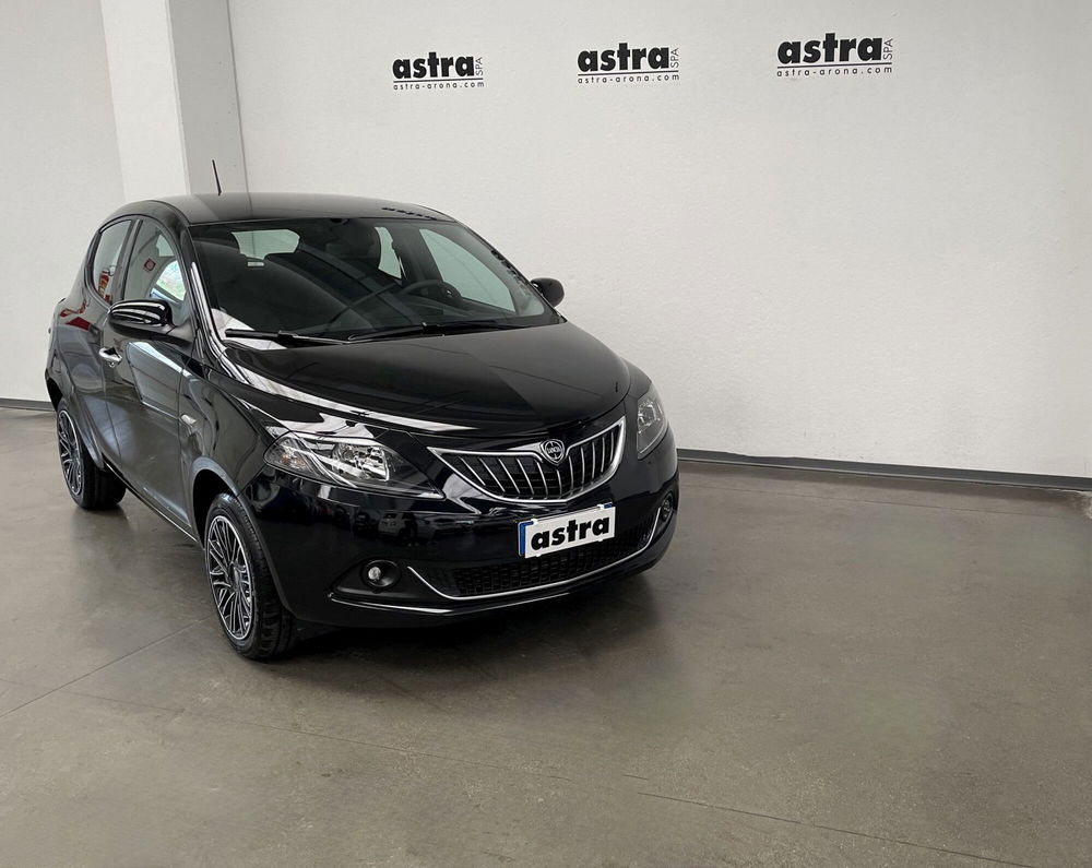 Lancia Ypsilon nuova a Novara