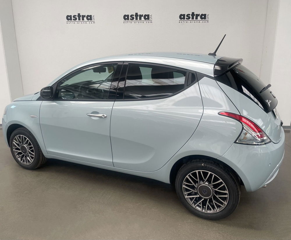 Lancia Ypsilon nuova a Novara (6)