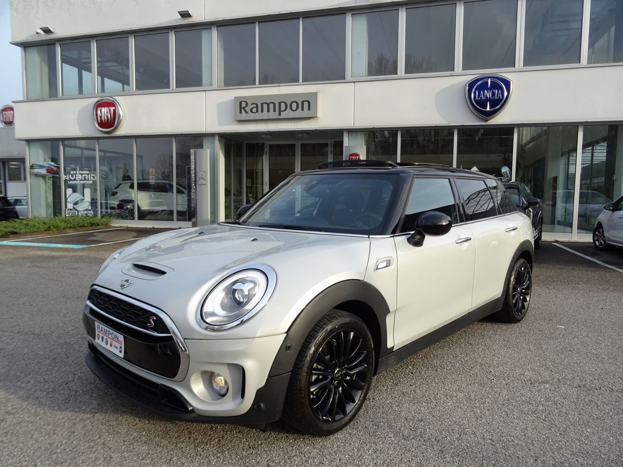 MINI Mini Clubman 2.0 Cooper S Hype Clubman ALL4 Automatica del 2019 usata a San Dona&#039; Di Piave