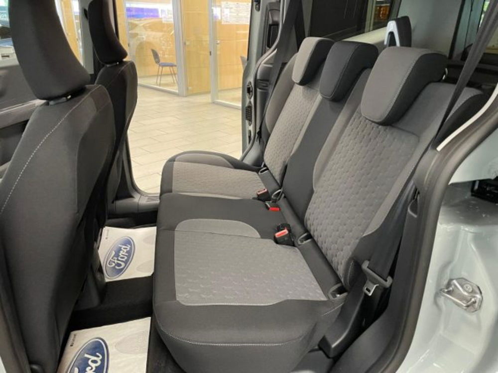 Ford Tourneo Courier nuova a Cuneo (18)