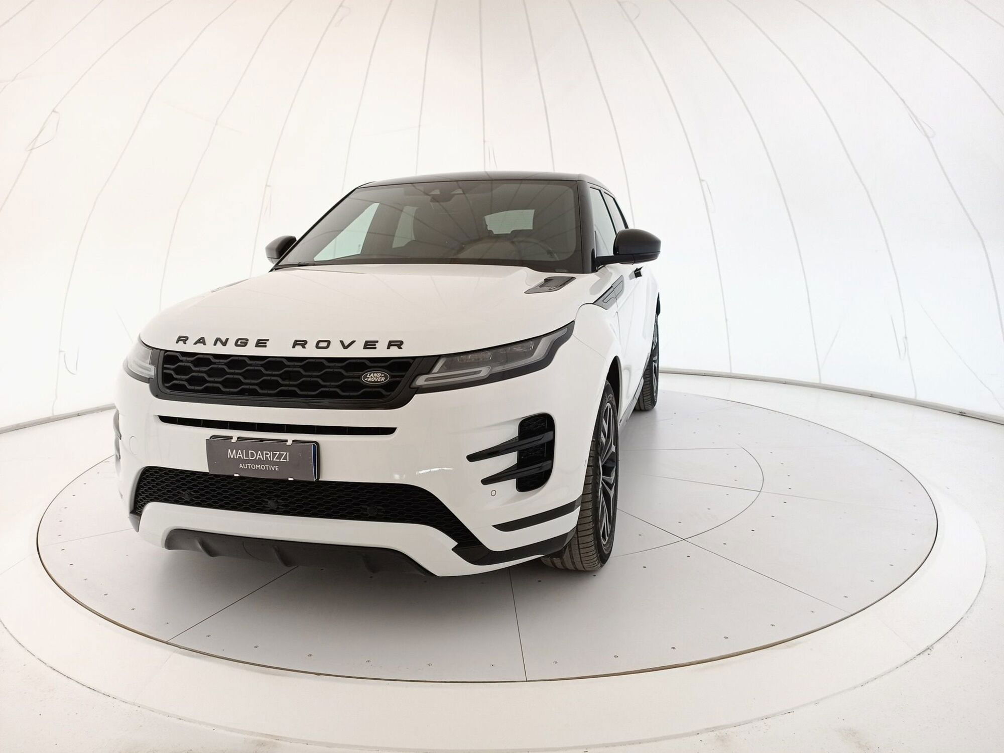 Land Rover Range Rover Evoque 2.0D I4 180 CV AWD Auto R-Dynamic del 2021 usata a Bari