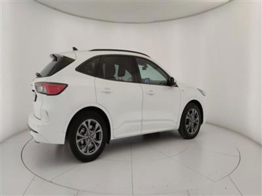 Ford Kuga usata a Bari (8)