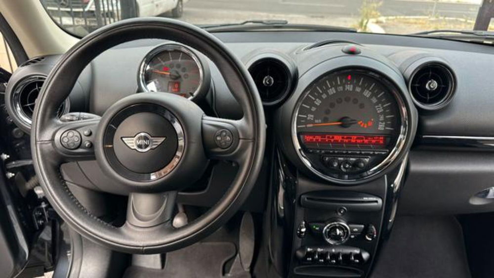 MINI Mini Countryman usata a Roma (19)