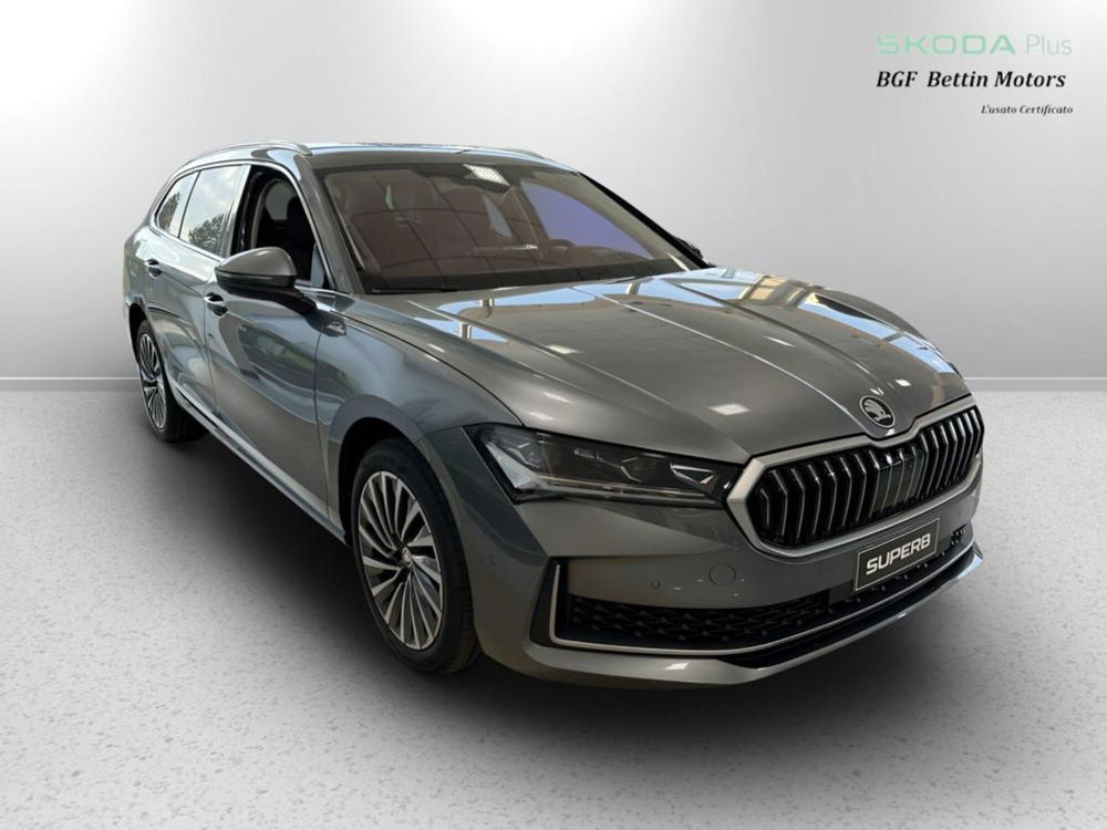 Skoda Superb Station Wagon nuova a Padova