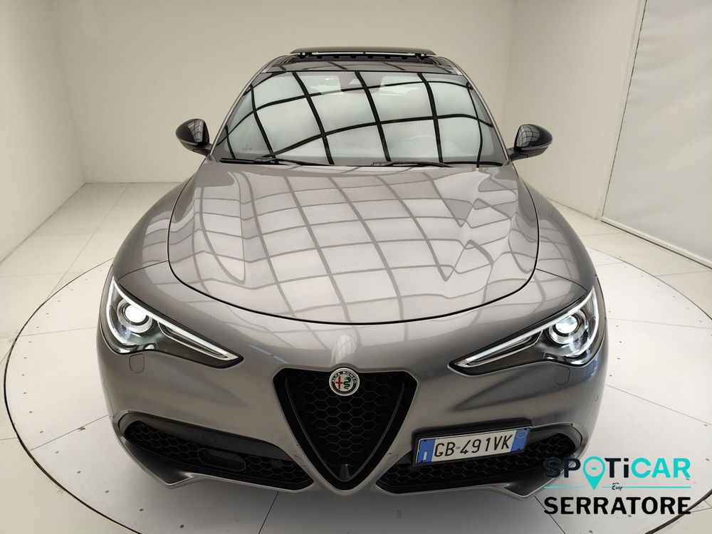 Alfa Romeo Stelvio usata a Como (2)