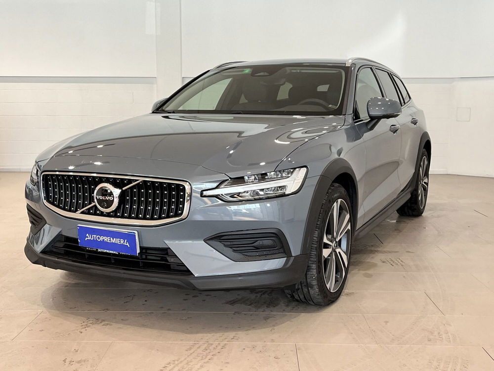 Volvo V60 Cross Country usata a Como