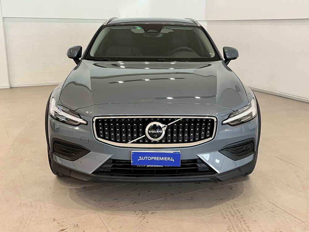 Volvo V60 Cross Country usata a Como (3)