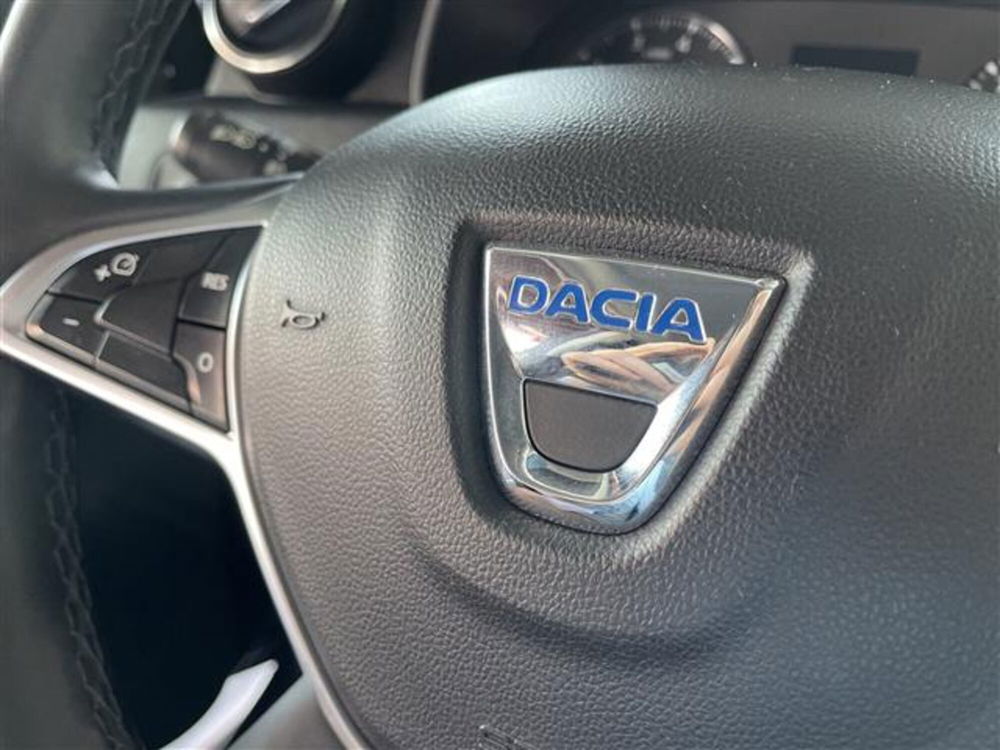 Dacia Duster usata a Varese (5)