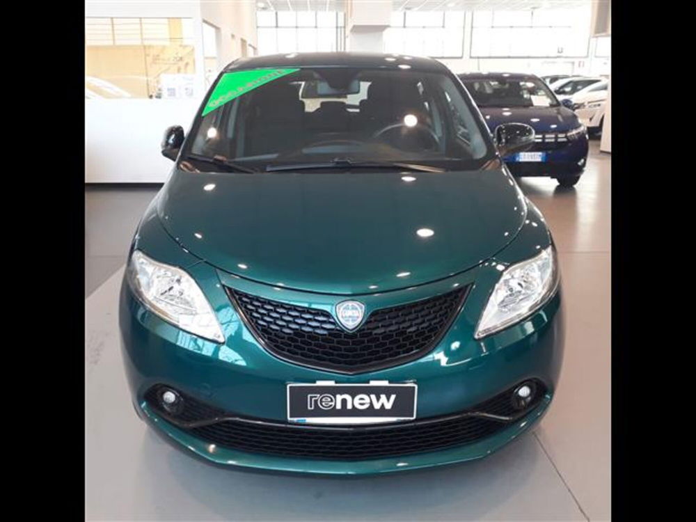 Lancia Ypsilon usata a Cremona (2)