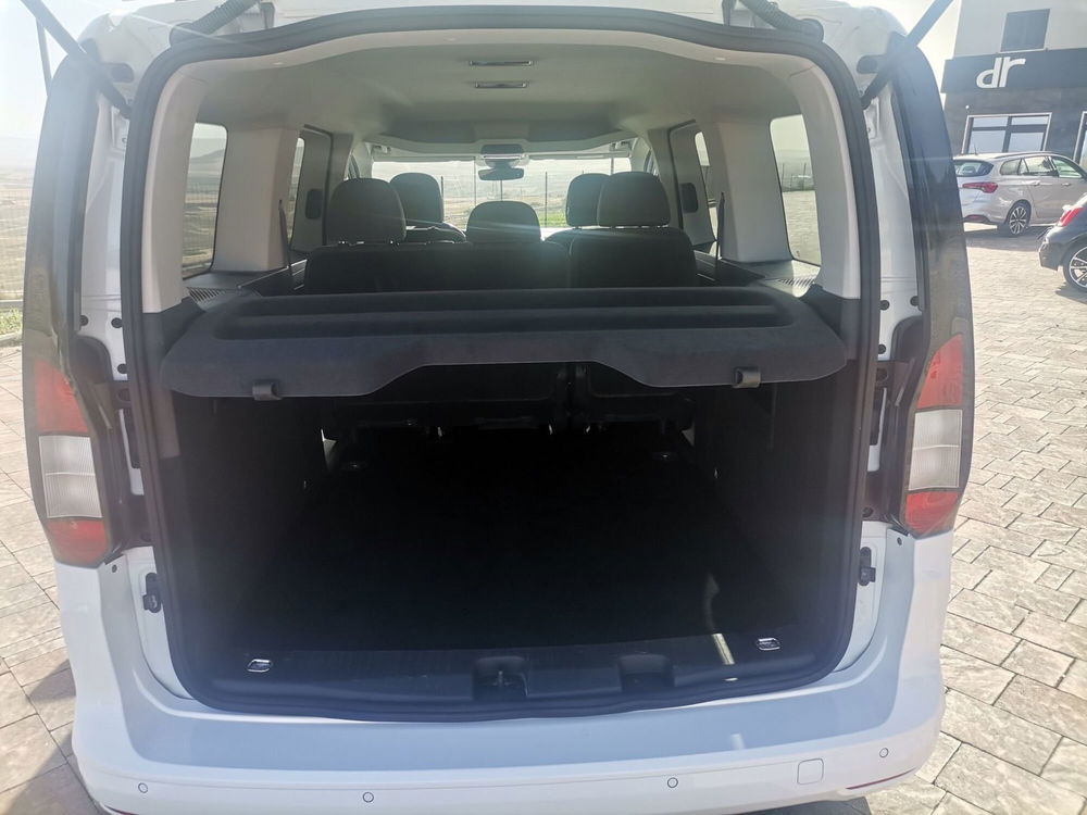 Ford Tourneo Connect usata a Matera (14)