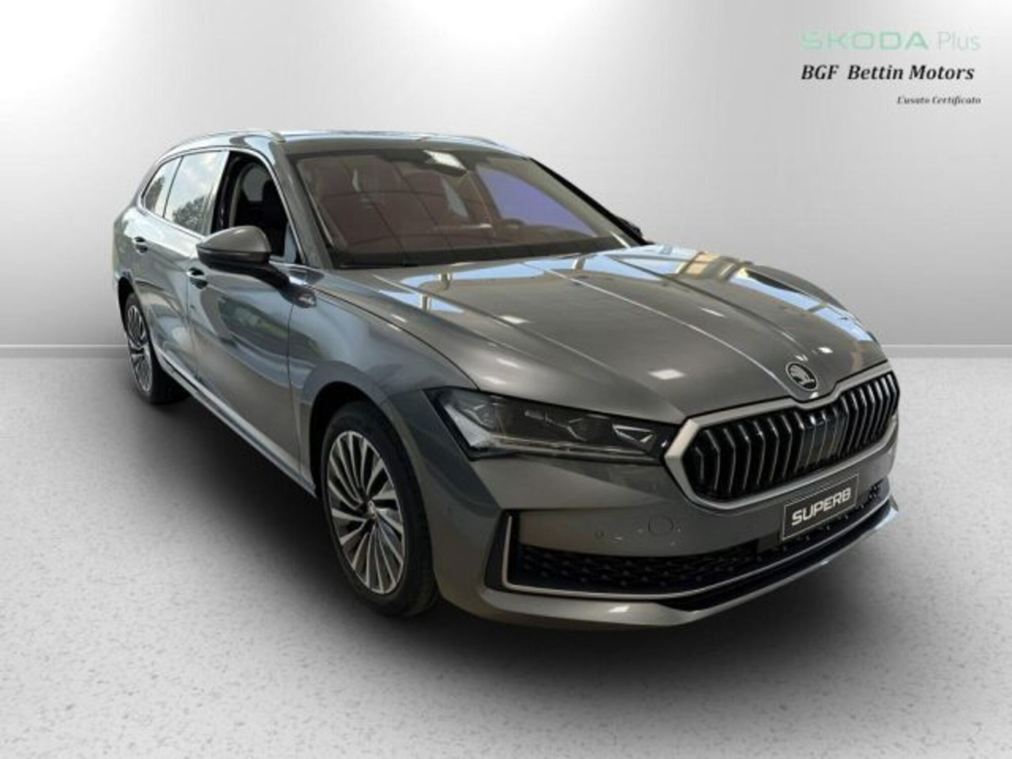 Skoda Superb 2.0 tdi Style 150cv dsg nuova a Piove di Sacco