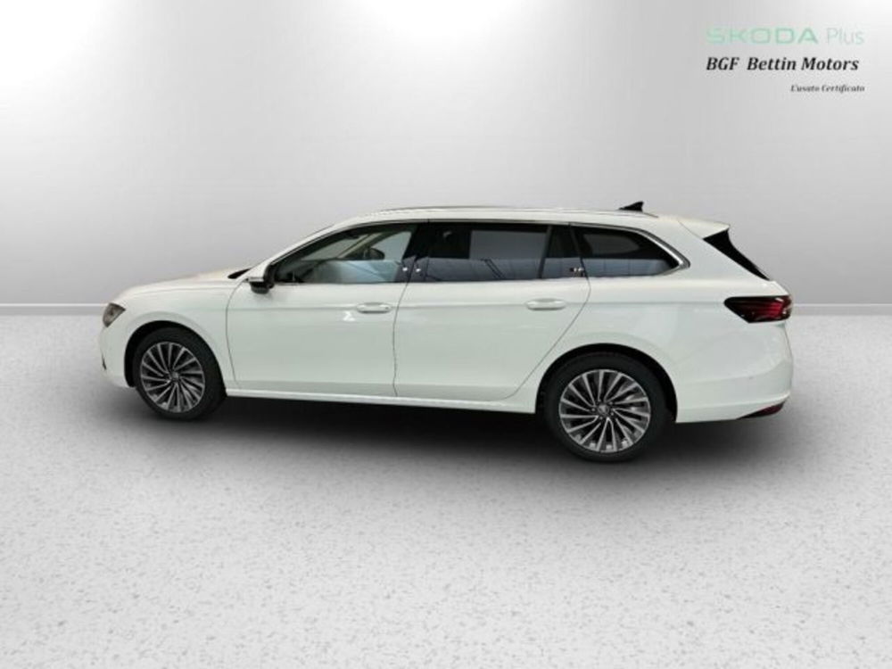 Skoda Superb nuova a Padova (5)