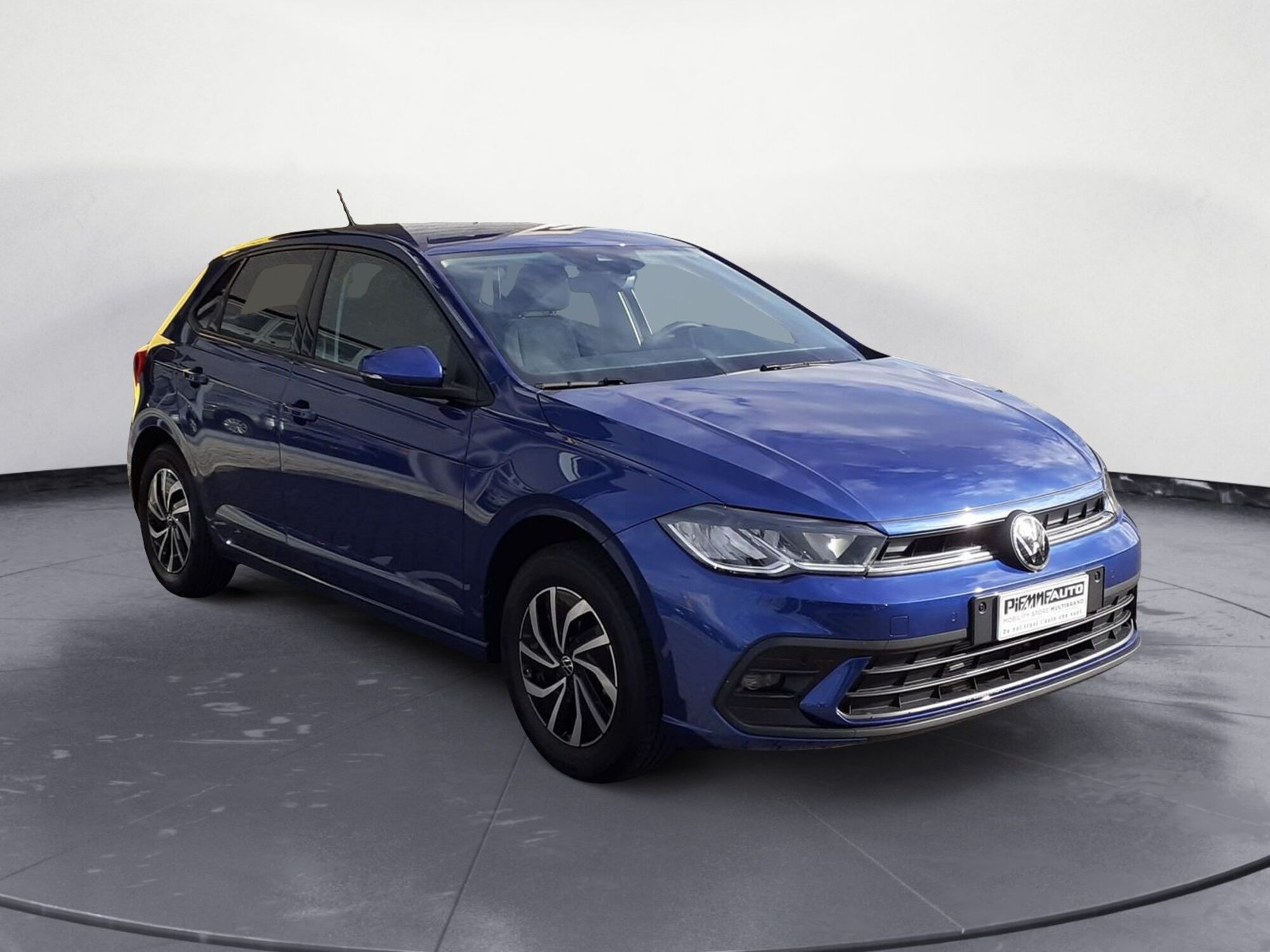 Volkswagen Polo 1.0 tsi Life 95cv nuova a Fidenza