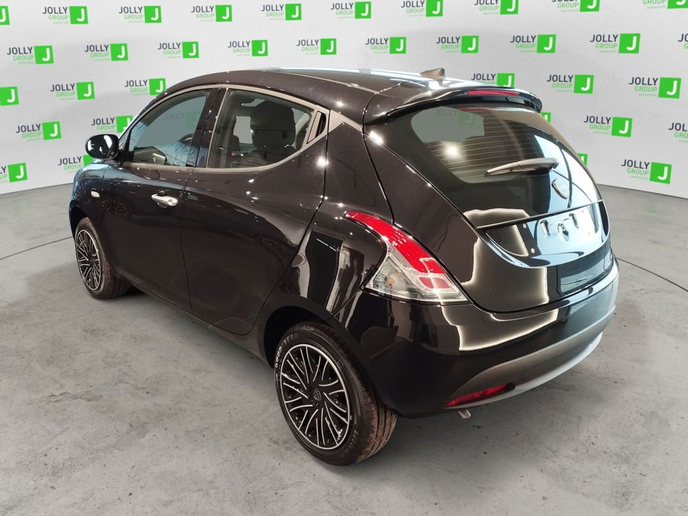 Lancia Ypsilon nuova a Frosinone (4)