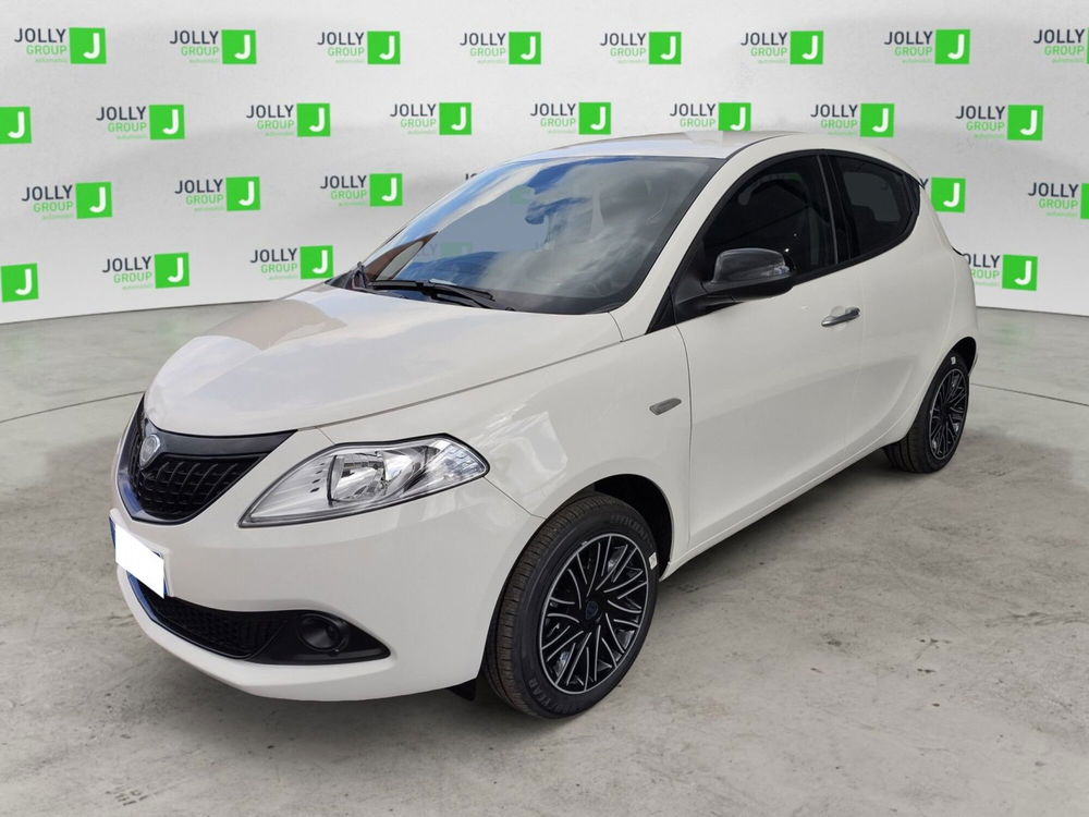 Lancia Ypsilon nuova a Frosinone