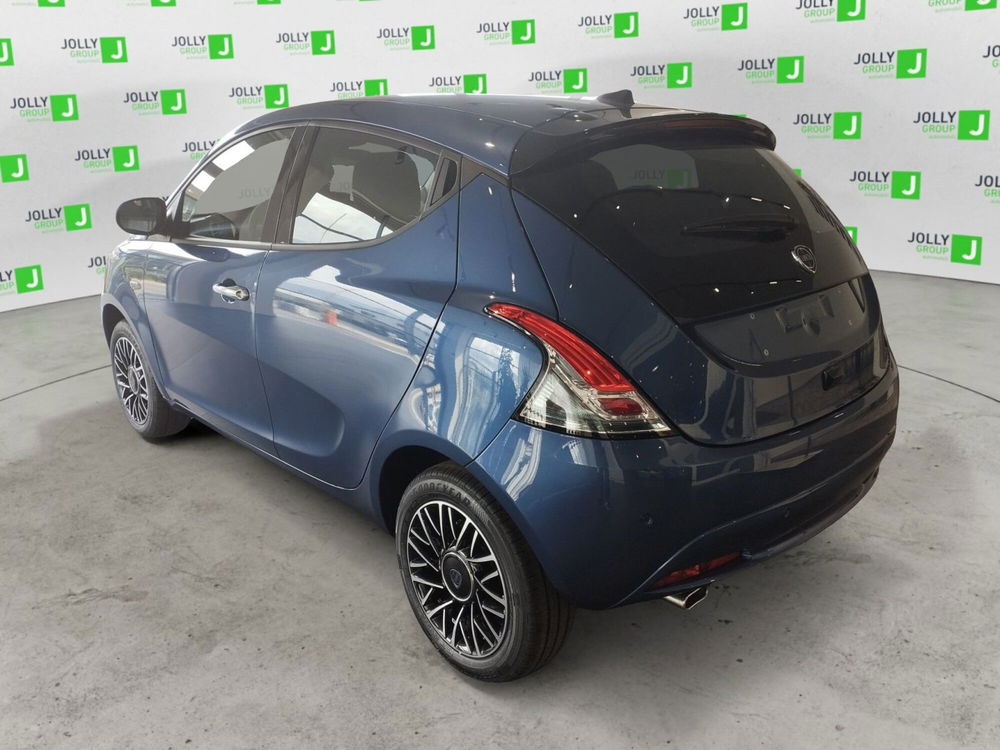 Lancia Ypsilon nuova a Frosinone (4)