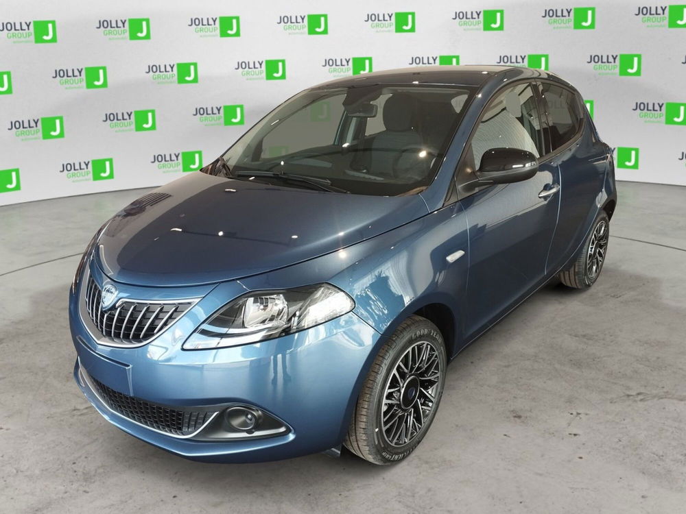 Lancia Ypsilon nuova a Frosinone (2)