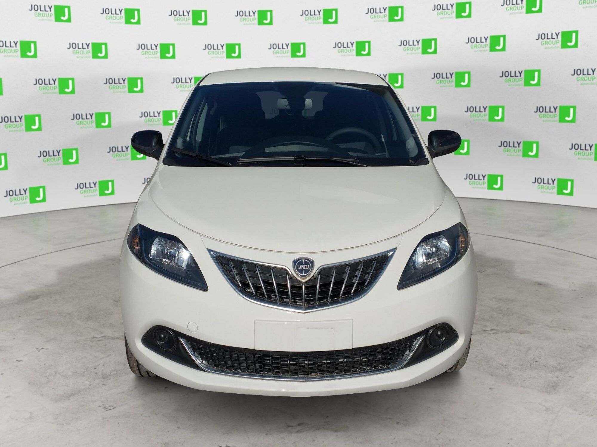 Lancia Ypsilon 1.0 FireFly 5 porte S&amp;S Hybrid Ecochic Silver  nuova a Ceccano