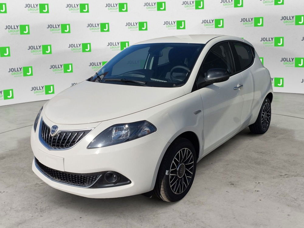 Lancia Ypsilon nuova a Frosinone (2)