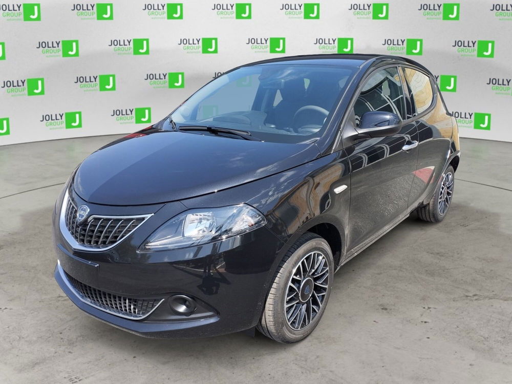 Lancia Ypsilon nuova a Frosinone (2)