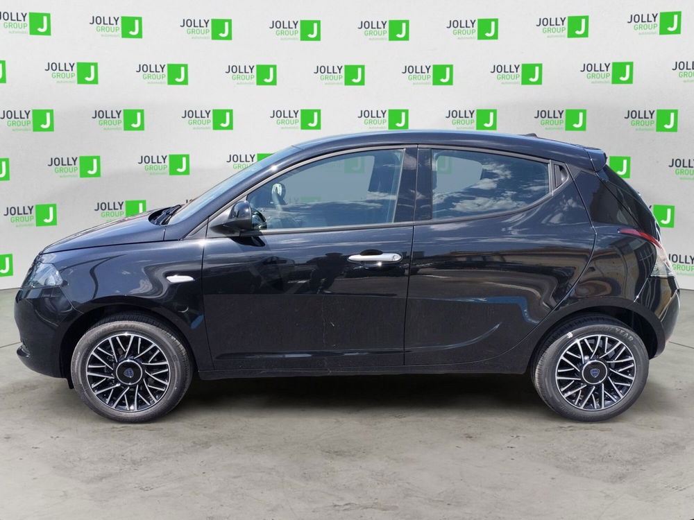 Lancia Ypsilon nuova a Frosinone (3)