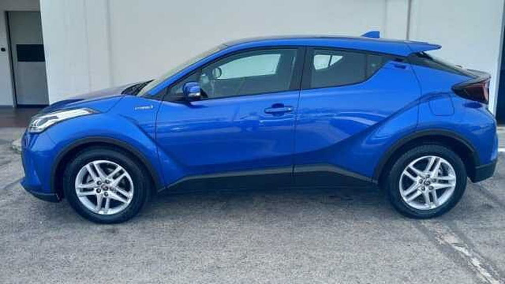 Toyota Toyota C-HR usata a Barletta-Andria-Trani (2)